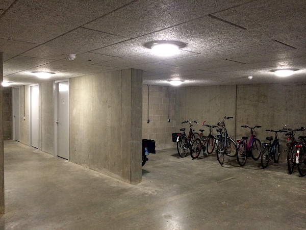 Veilige en slimme verlichting voor zorg & onderwijs - HBI-4