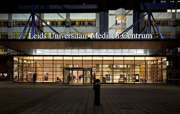 Veilige en slimme verlichting voor zorg & onderwijs - HBI-1