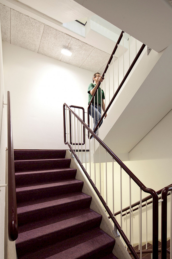 Veilige en slimme verlichting voor zorg & onderwijs - HBI-6