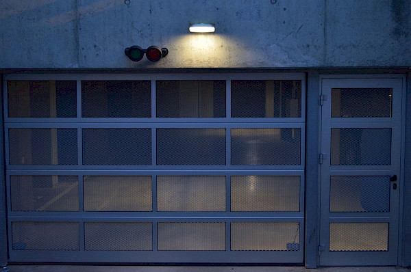 2L0500WCRB (wall, corridor, radar, black)-2